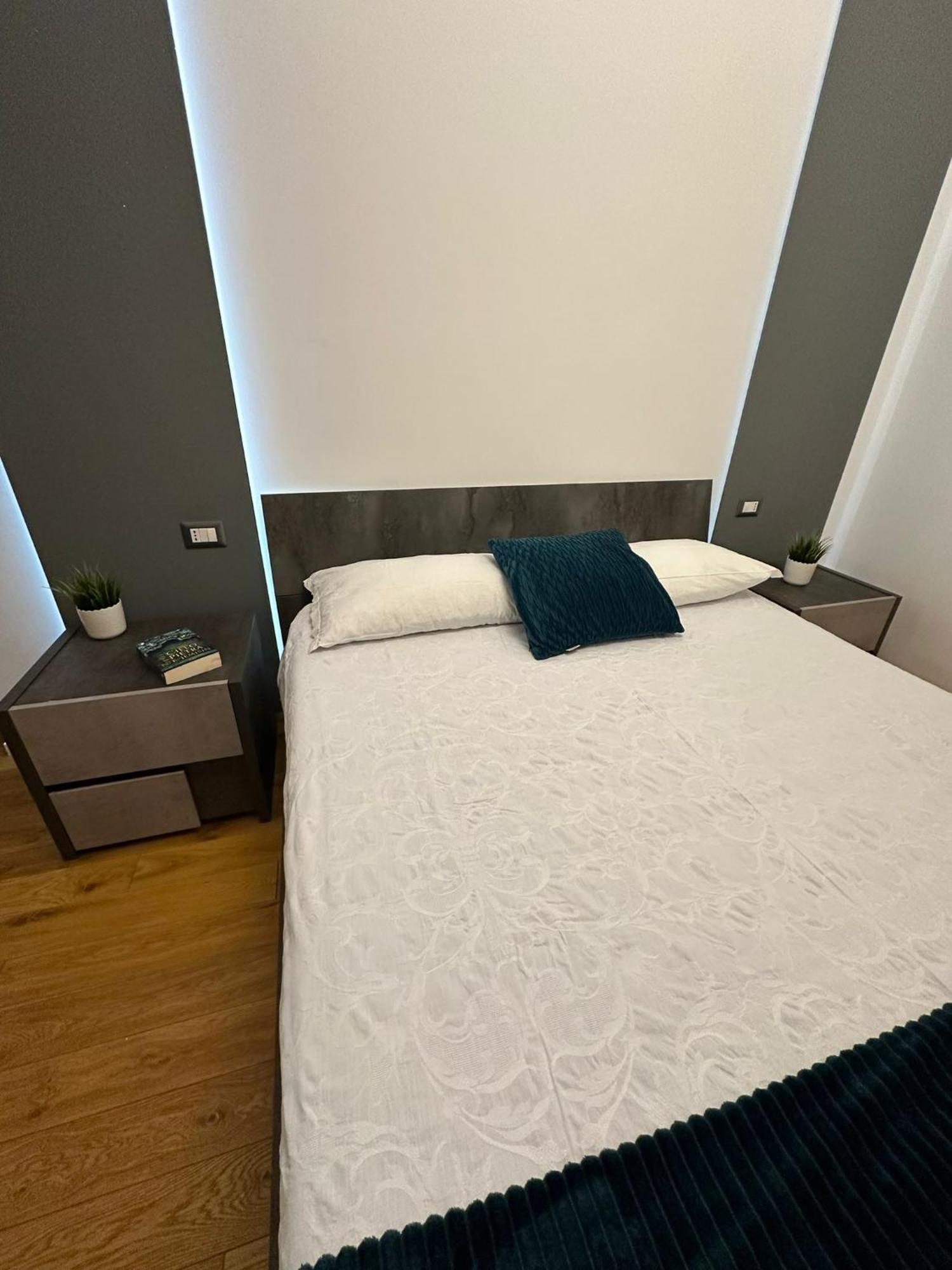 Loreto Blue House Milan